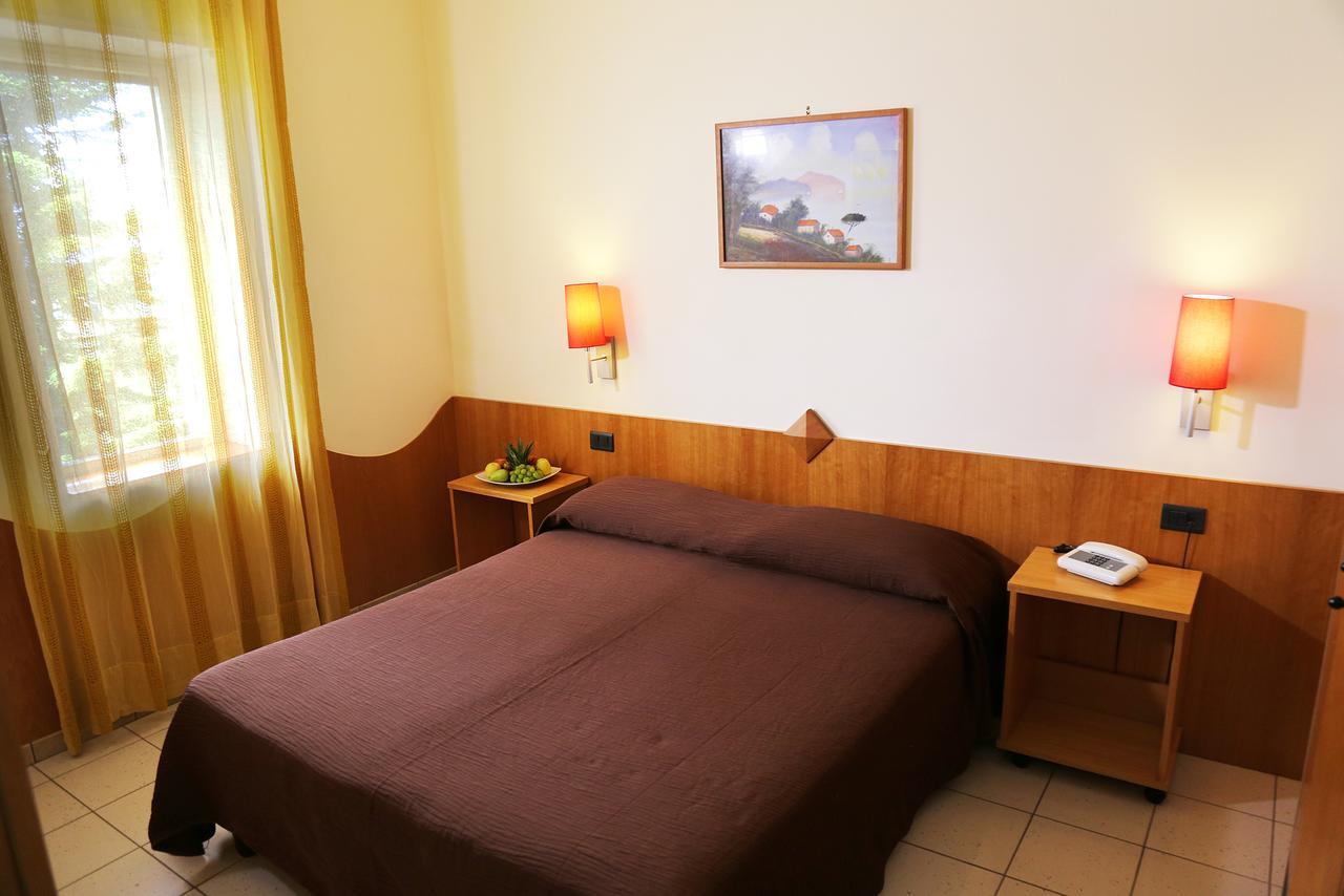 Hotel Meranda Камильятелло-Силано Экстерьер фото